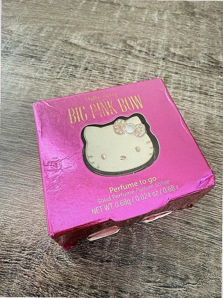 New Rare HELLO KITTY Solid Perfume 0.68g Ring Gift Box Discontinued