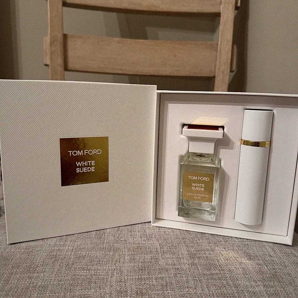 Tom Ford White Suede Eau De Parfum 1.7oz + .34oz Gift Set For Her Travel